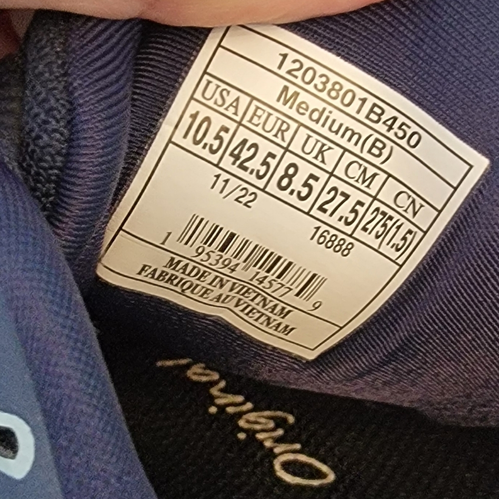 Brooks "Ghost" Running Shoes - Picture 4 of 11